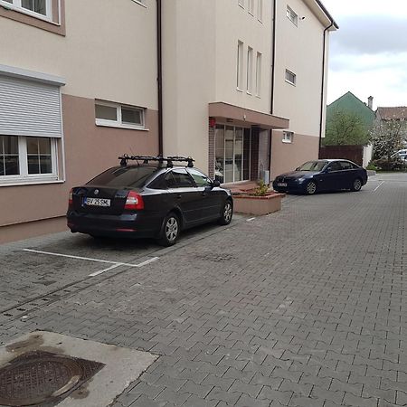 Schiller Apartment 57 - Free Private Parking Braşov Eksteriør bilde