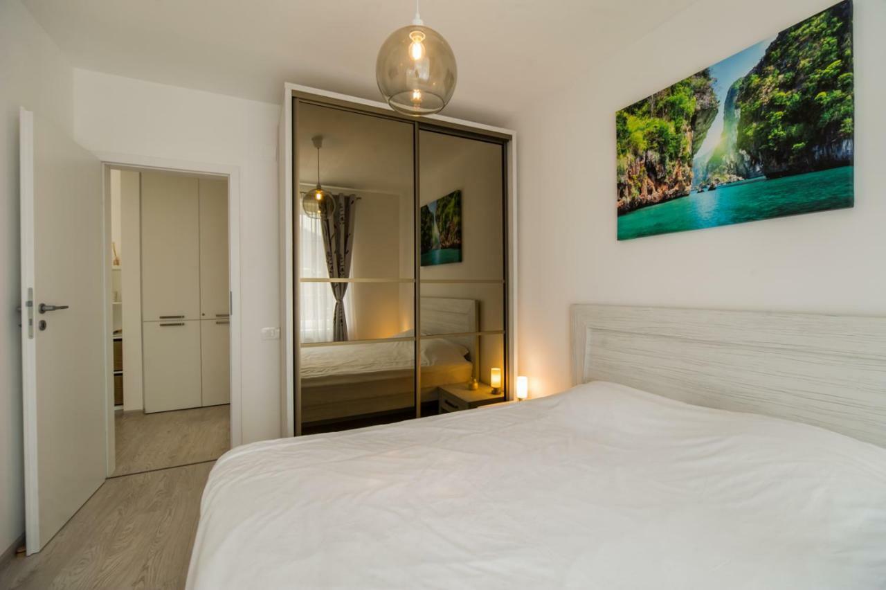Schiller Apartment 57 - Free Private Parking Braşov Eksteriør bilde